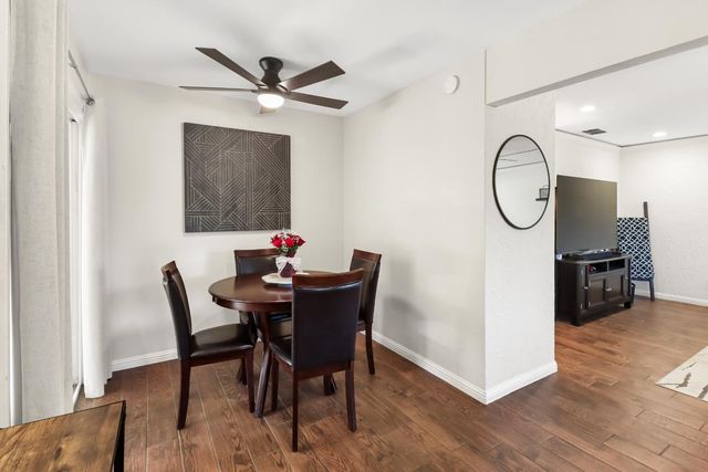 1110 Circuit Dr, Roseville, CA 95678