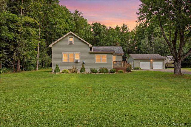 2292 New Jerusalem Road, Eden, NY 14057