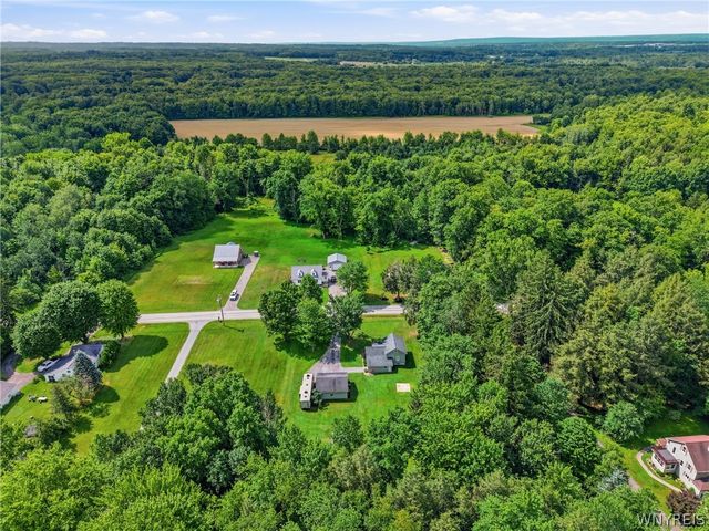2292 New Jerusalem Road, Eden, NY 14057