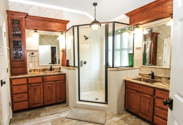 219 Young Ranch RD, Georgetown, TX 78633