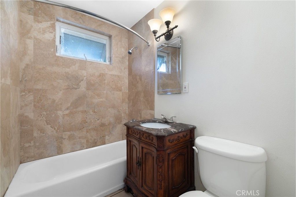 Image 18 of property listing at 28967 Avenida Gaviota, Menifee, CA 92587
