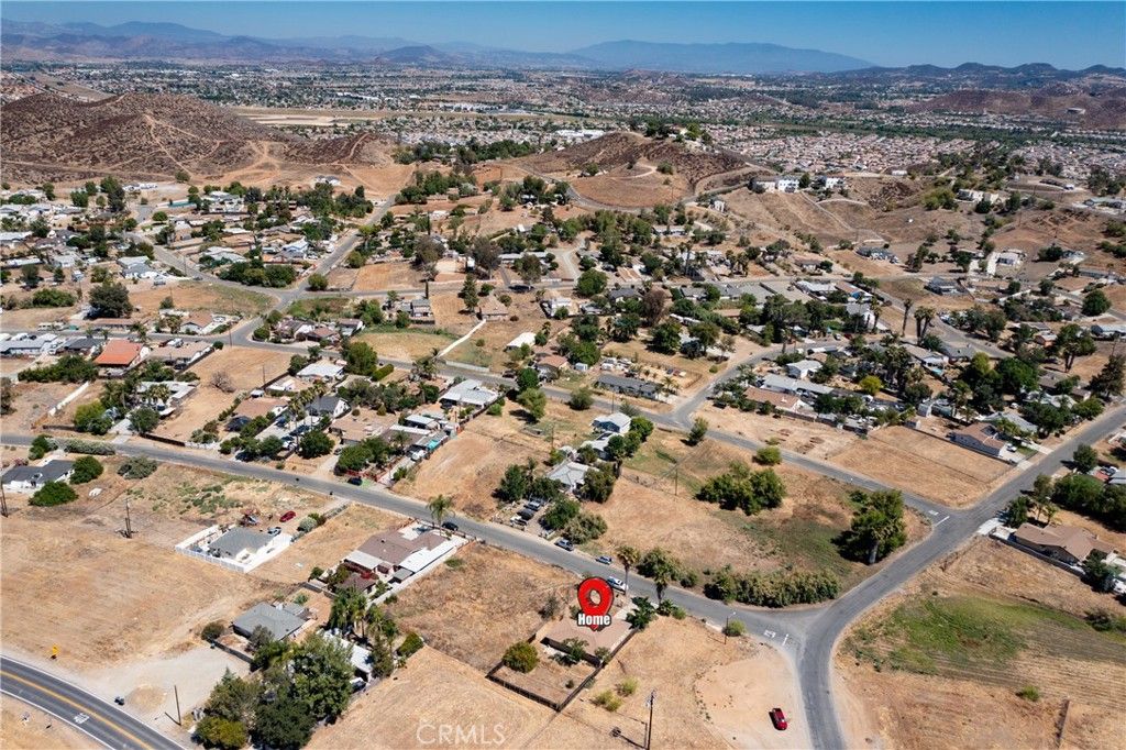 Image 30 of property listing at 28967 Avenida Gaviota, Menifee, CA 92587