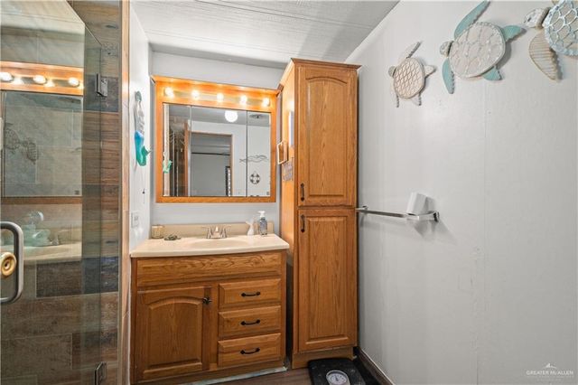 335 Queen Palm Street, Alamo, TX 78516