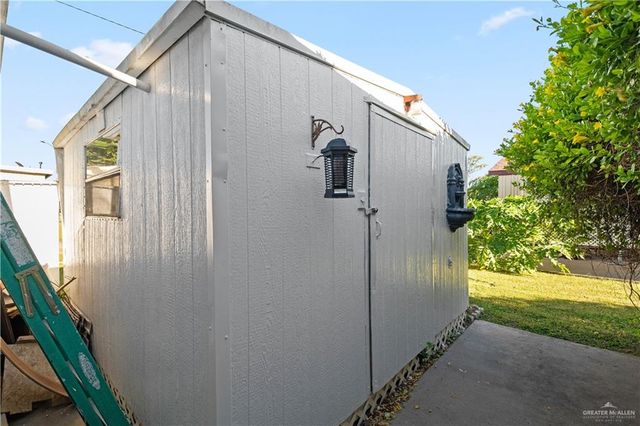 335 Queen Palm Street, Alamo, TX 78516