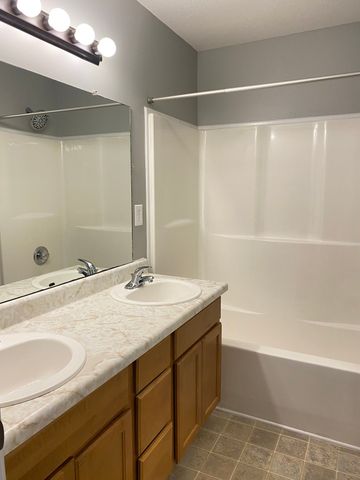 109 Maureen Dr Apt A, Clarksville, TN 37043