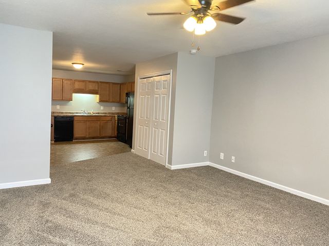 109 Maureen Dr Apt A, Clarksville, TN 37043