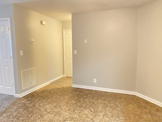 109 Maureen Dr Apt A, Clarksville, TN 37043