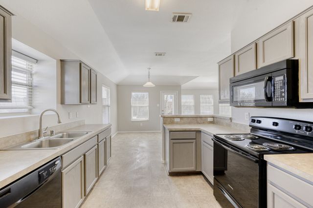 1942 Castaway Drive, Dallas, TX 75051