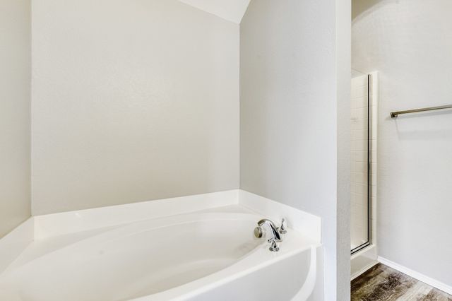 1942 Castaway Drive, Dallas, TX 75051