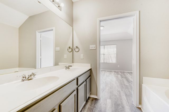 1942 Castaway Drive, Dallas, TX 75051