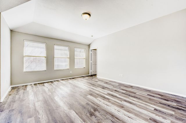 1942 Castaway Drive, Dallas, TX 75051