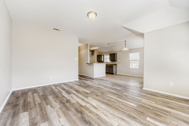 1942 Castaway Drive, Dallas, TX 75051