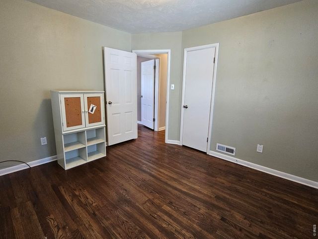 222 Magnolia Ln, Sterling, CO 80751
