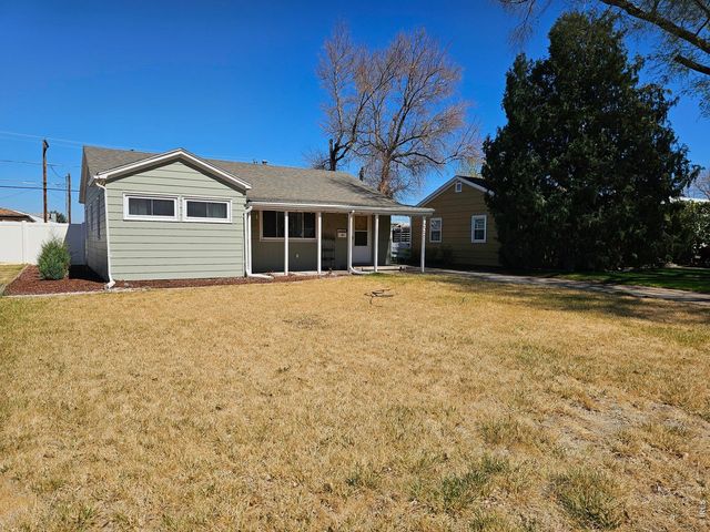 222 Magnolia Ln, Sterling, CO 80751