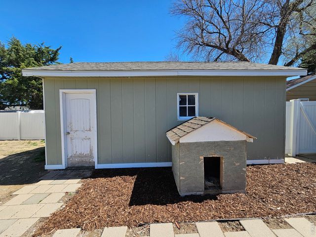 222 Magnolia Ln, Sterling, CO 80751