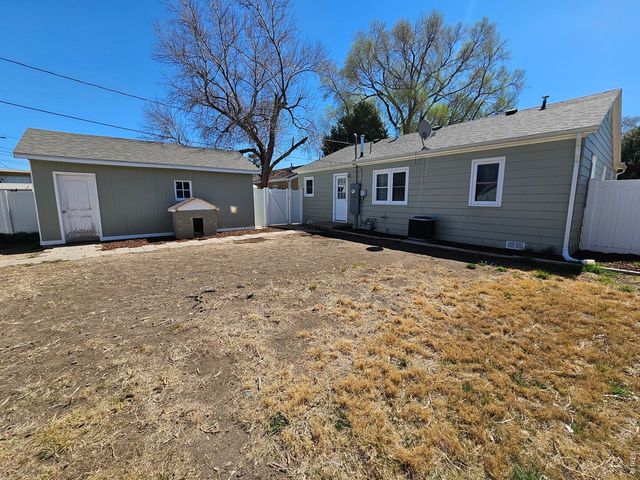 222 Magnolia Ln, Sterling, CO 80751