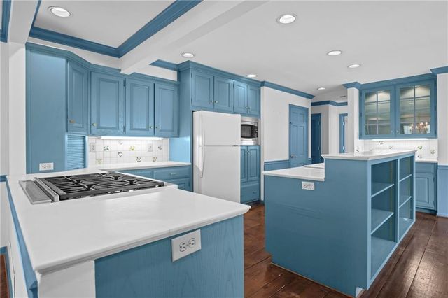 6255 Mountain Brook Lane, Atlanta, GA 30328