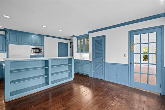 6255 Mountain Brook Lane, Atlanta, GA 30328