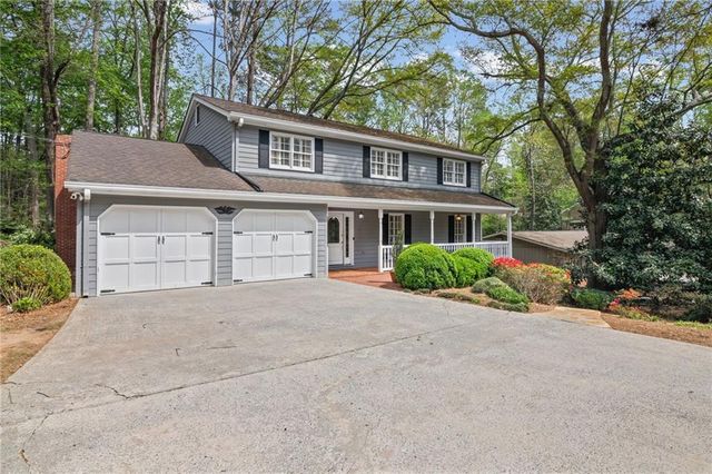 6255 Mountain Brook Lane, Atlanta, GA 30328