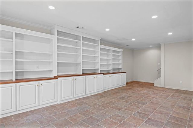 6255 Mountain Brook Lane, Atlanta, GA 30328