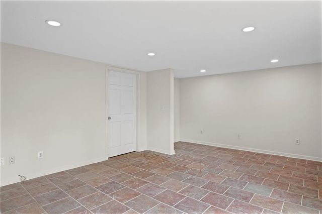 6255 Mountain Brook Lane, Atlanta, GA 30328