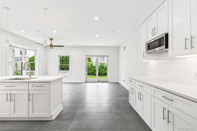 535 2nd Street Duplex "L", Mamaroneck, NY 10543