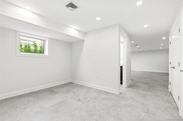 535 2nd Street Duplex "L", Mamaroneck, NY 10543