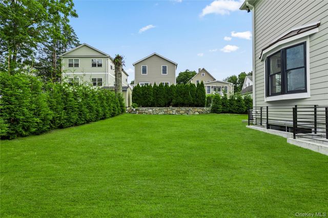 535 2nd Street Duplex "L", Mamaroneck, NY 10543