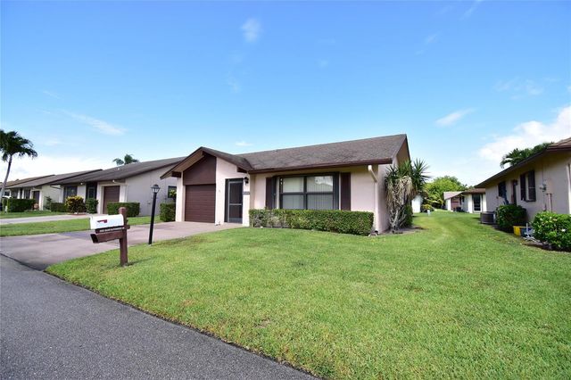 3305 Silver Buttonwood Drive, Greenacres, FL 33463