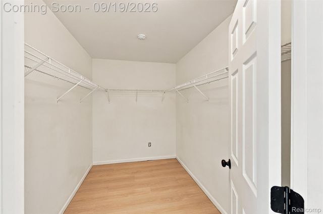 41351 N Maplewood Drive, Canton Charter Township, MI 48187