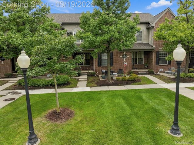 41351 N Maplewood Drive, Canton Charter Township, MI 48187