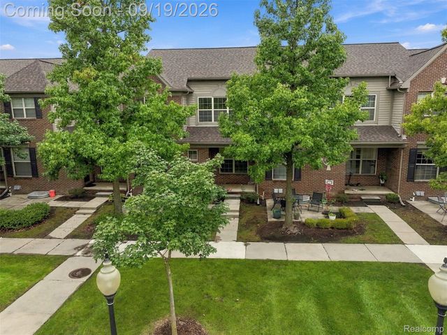 41351 N Maplewood Drive, Canton Charter Township, MI 48187