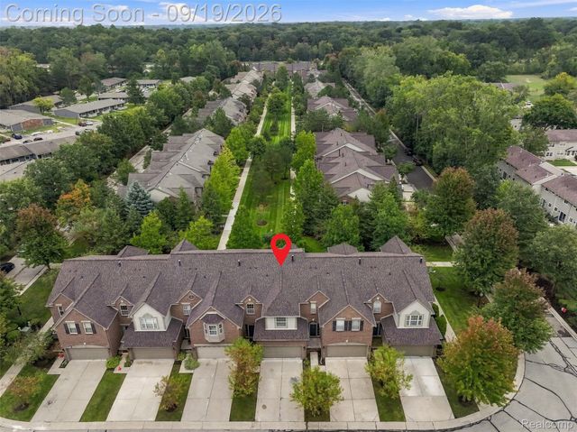 41351 N Maplewood Drive, Canton Charter Township, MI 48187