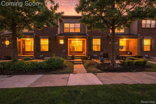 41351 N Maplewood Drive, Canton Charter Township, MI 48187