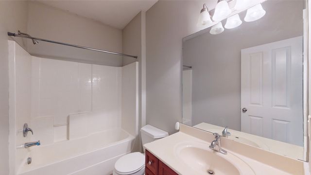 7231 Althorp Way Apt R2, Nashville, TN 37211