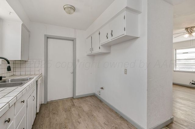 709 E 14th Avenue, Pampa, TX 79065