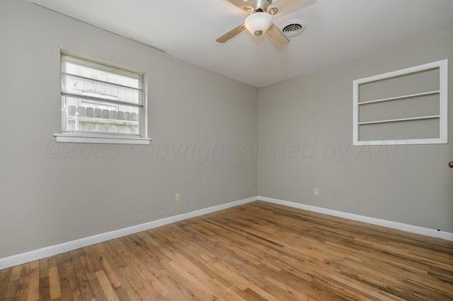 709 E 14th Avenue, Pampa, TX 79065