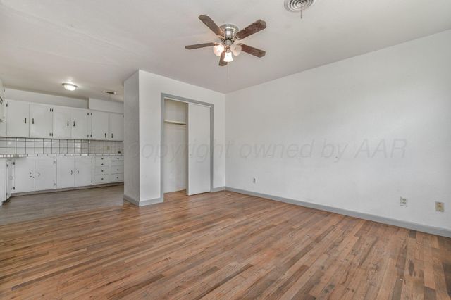 709 E 14th Avenue, Pampa, TX 79065