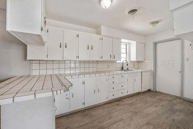 709 E 14th Avenue, Pampa, TX 79065