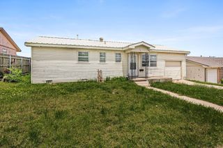 709 E 14th Avenue, Pampa, TX 79065