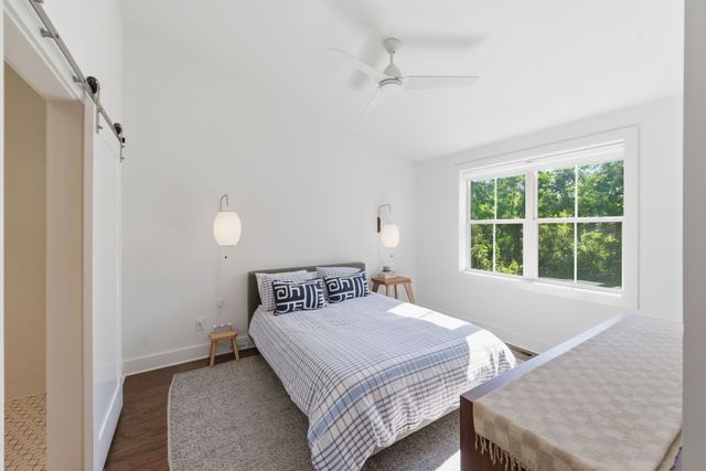 647 Nashua Ln, Nashville, TN 37209