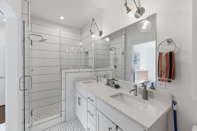 647 Nashua Ln, Nashville, TN 37209