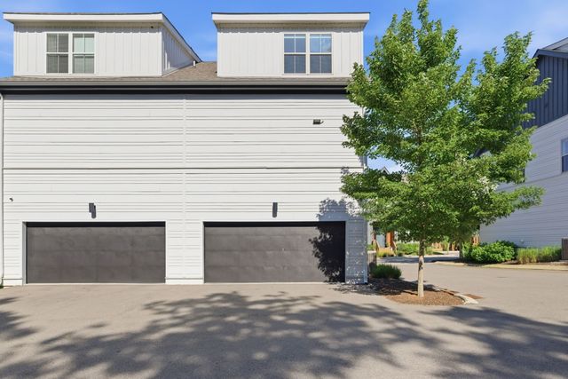 647 Nashua Ln, Nashville, TN 37209