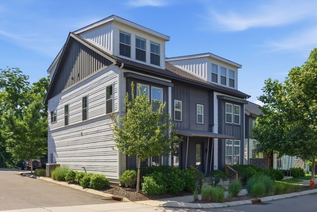 647 Nashua Ln, Nashville, TN 37209