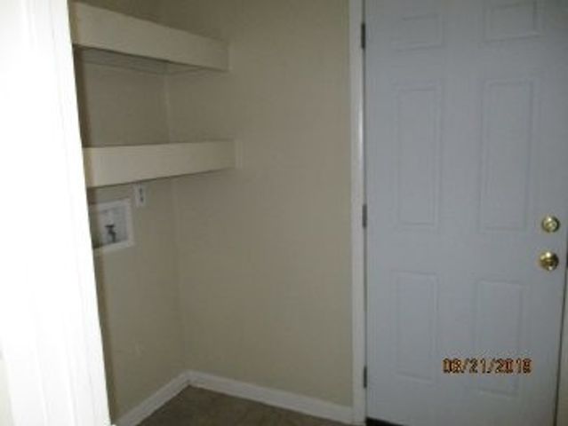 621 Dover Rd, Clarksville, TN 37042