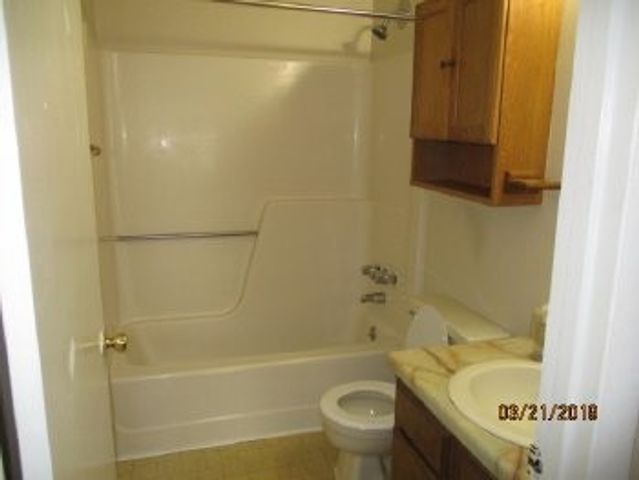 621 Dover Rd, Clarksville, TN 37042