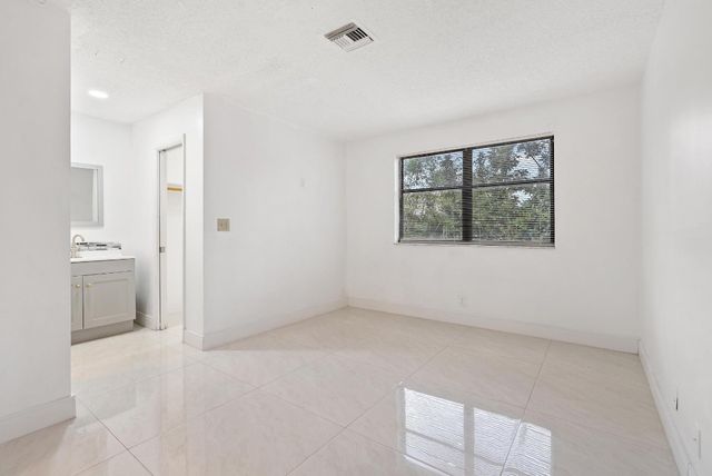 8797 NW 35th Street, Coral Springs, FL 33065