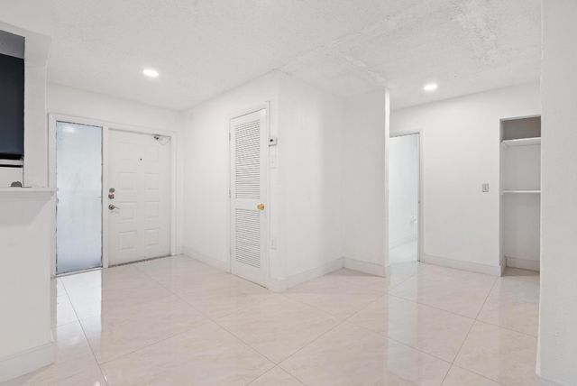 8797 NW 35th Street, Coral Springs, FL 33065