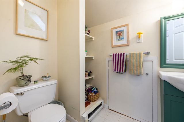 137 North St 3, Salem, MA 01970
