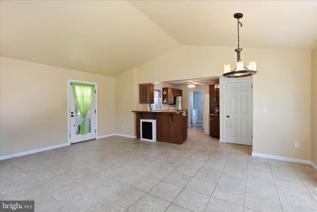 655 N MOUNT JOY ST, Elizabethtown, PA 17022